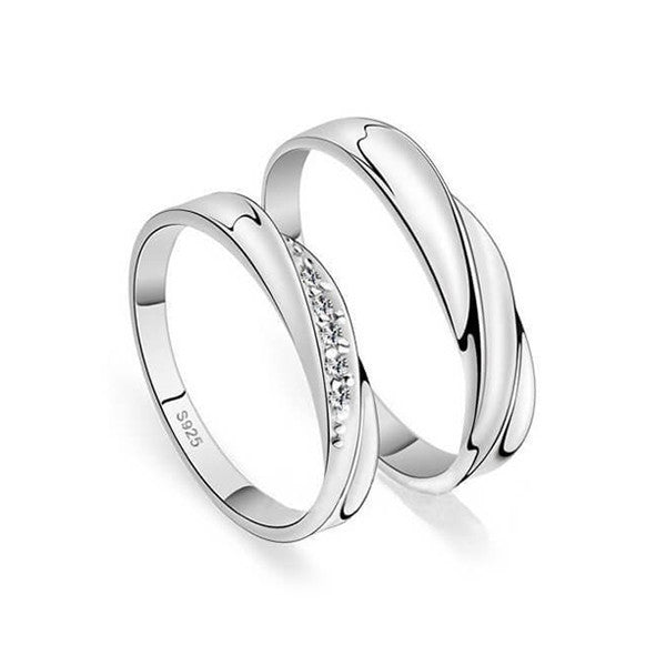 Intertwined Love Couple Rings – Vivere Rosse - Main Image