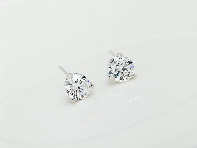 Classy Solitaire Stud Earrings