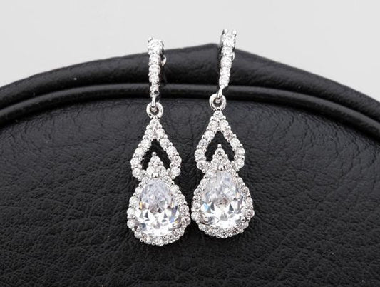 Earrings You Should Have in Your Arsenal