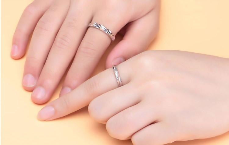 Intertwined Love Couple Rings