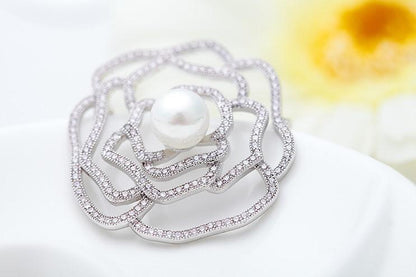 Pearl Amity Brooch