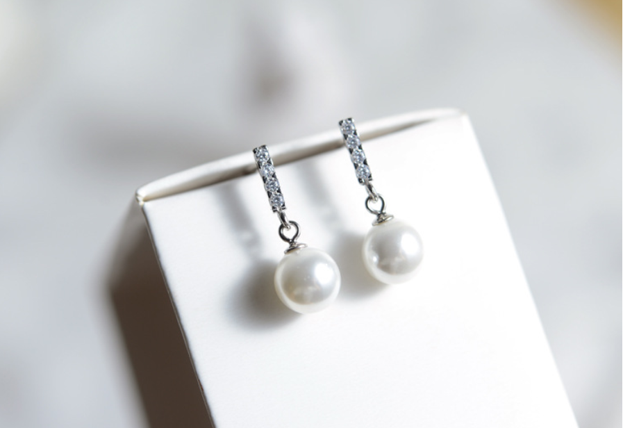 Posh Pearl Drop Earrings