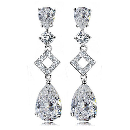 Splendid Dangle Earrings