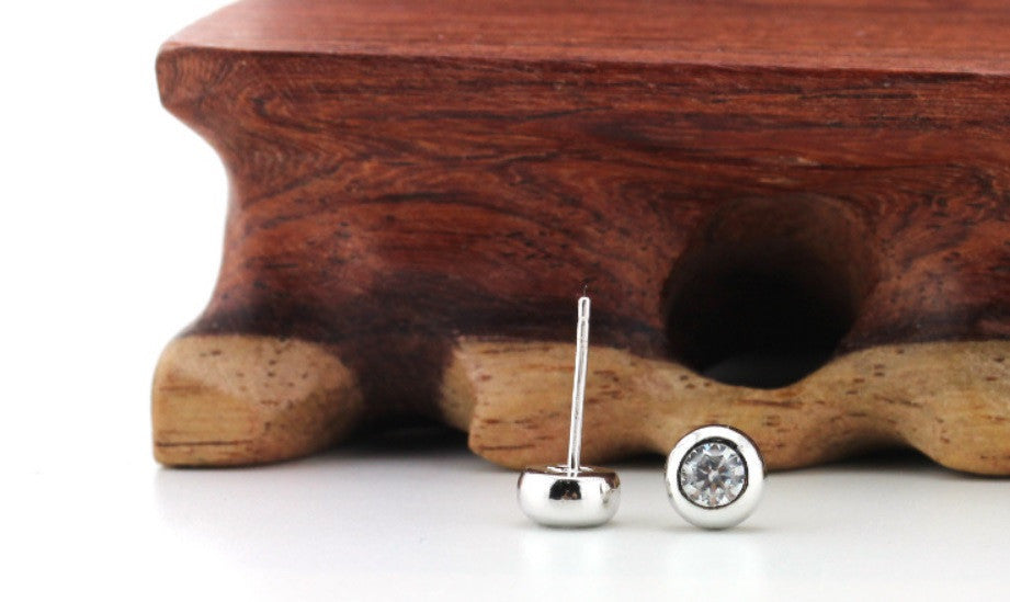 Bedazzling Stud Earrings