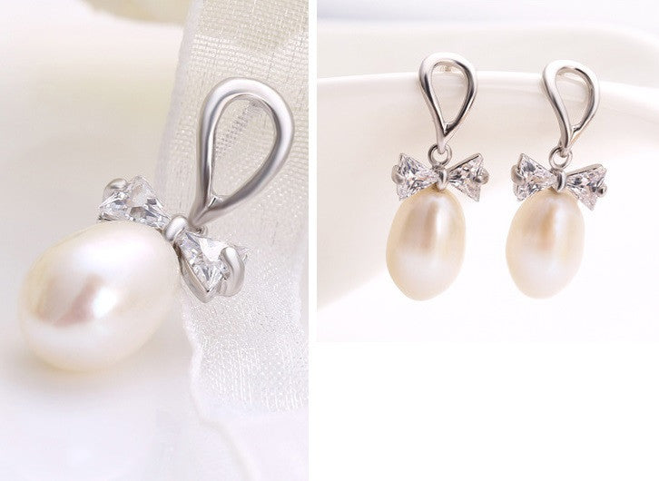 Bowmance Pearl Earrings