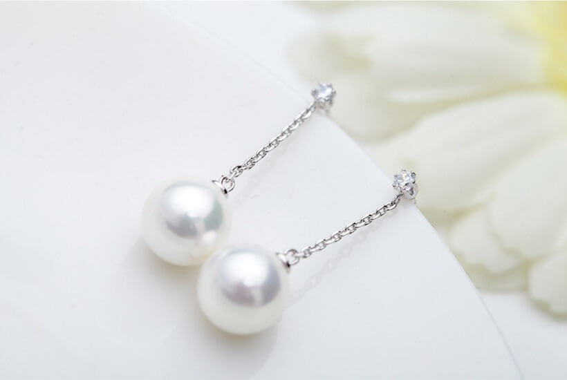 Lucilia Pearl Droplet Earrings