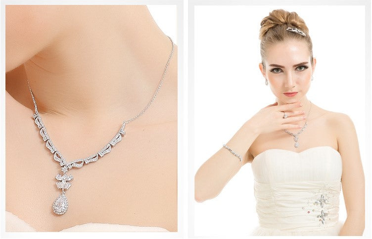 Paris Spring Necklace