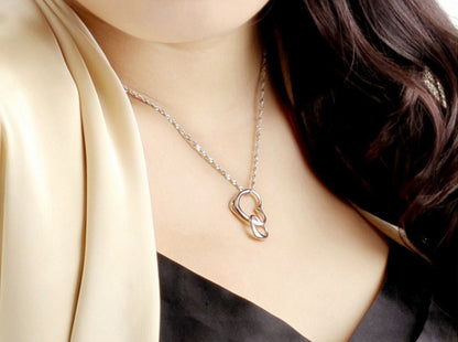 Heart to Heart Necklace - VivereRosse
