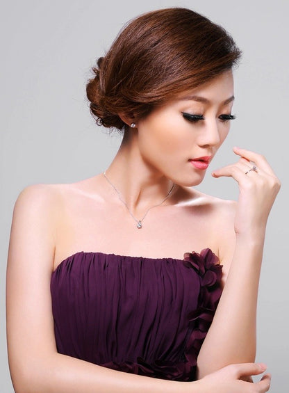 Classic Six Prong Solitaire Necklace - VivereRosse