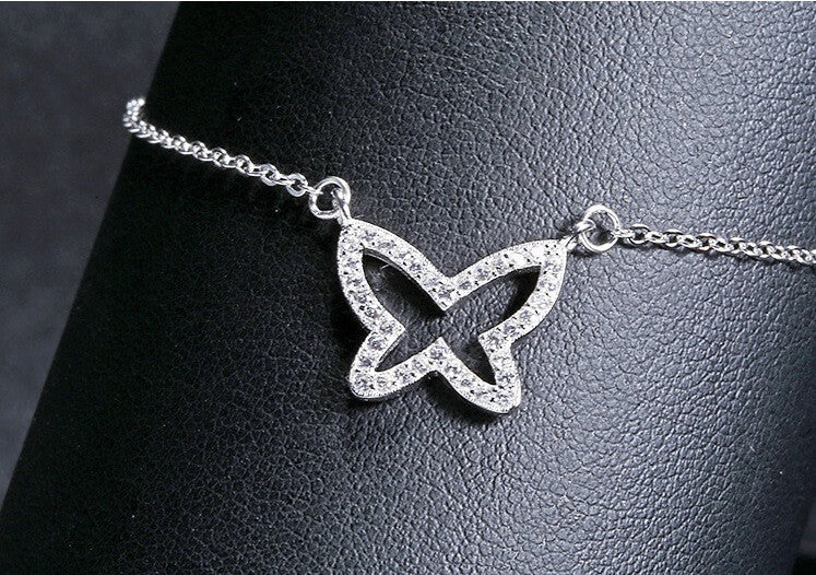 Glitter Fly Necklace - Silver
