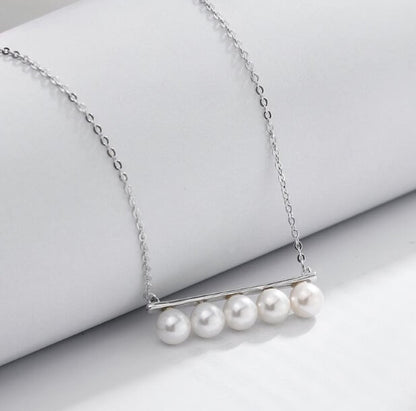 Pearly Bar Necklace