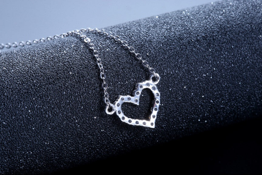 Dazzling Heart Necklace - VivereRosse