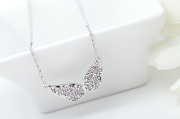 Winged Wanderer Necklace