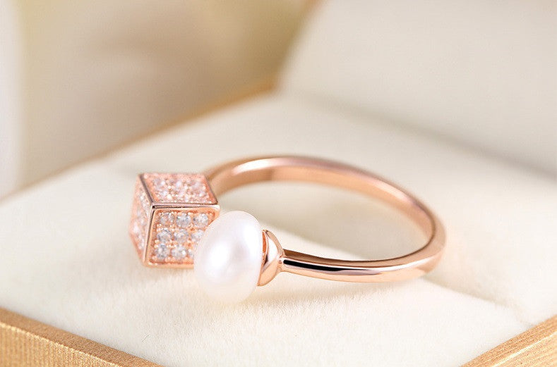 Pearl Cube Ring