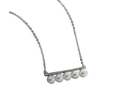 Pearly Bar Necklace