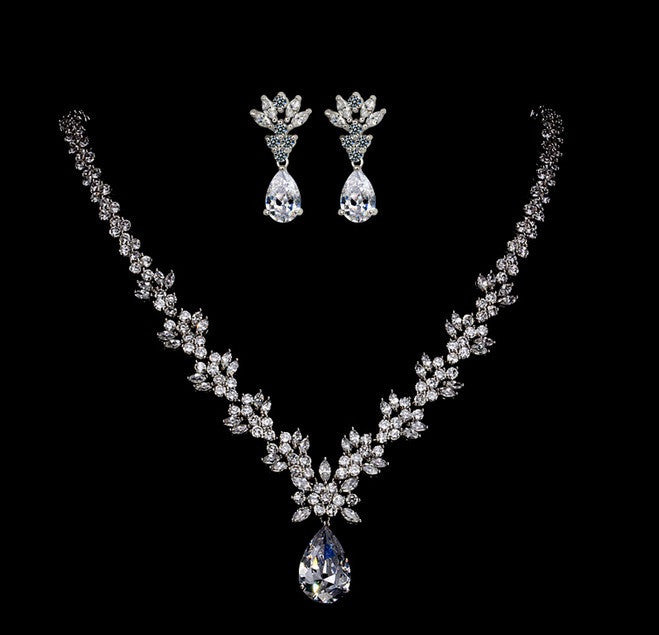 Brilliant Luxury Set For Sale - Bridal Jewelry Sets - Vivere Rosse